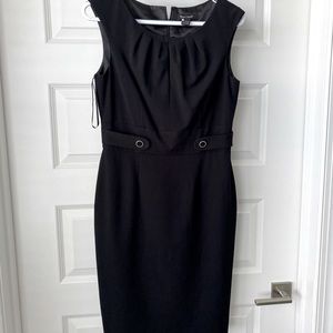 Like New WHBM Black Shift Midi Dress